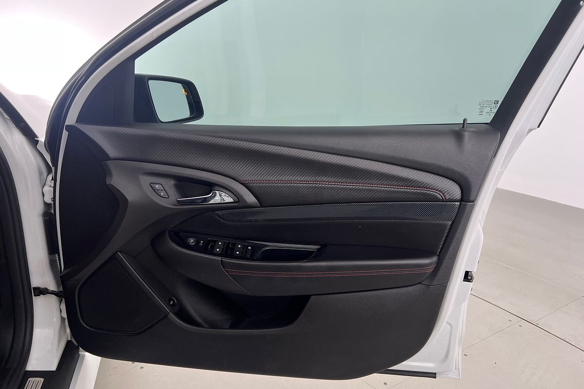 2016 Holden Commodore SV6 Black VF Series II