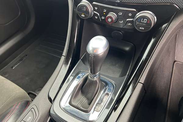 2016 Holden Commodore SV6 Black VF Series II thumb-16