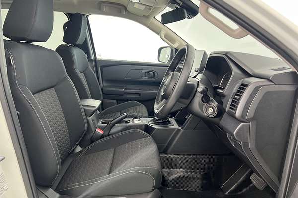 2024 Mitsubishi Triton GLX+ MV 4X4 thumb-8