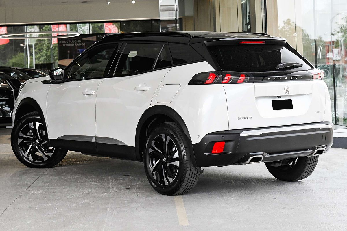 2022 Peugeot 2008 GT P24