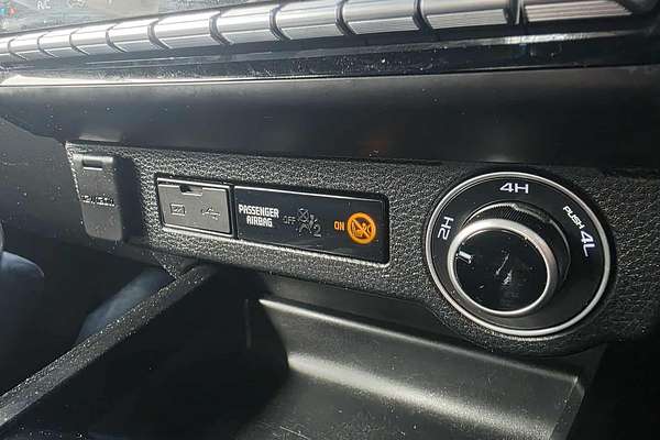 2023 Isuzu D-MAX X-TERRAIN 4X4 thumb-20