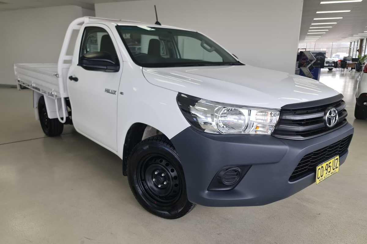 2017 Toyota Hilux Workmate TGN121R Rear Wheel Drive