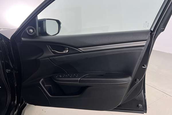 2017 Honda Civic VTi-LX 10th Gen thumb-11