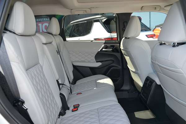 2024 Mitsubishi Outlander PHEV Exceed ZM thumb-8