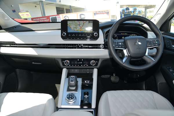 2024 Mitsubishi Outlander PHEV Exceed ZM thumb-17