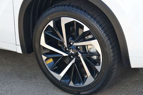 2024 Mitsubishi Outlander PHEV Exceed ZM thumb-3