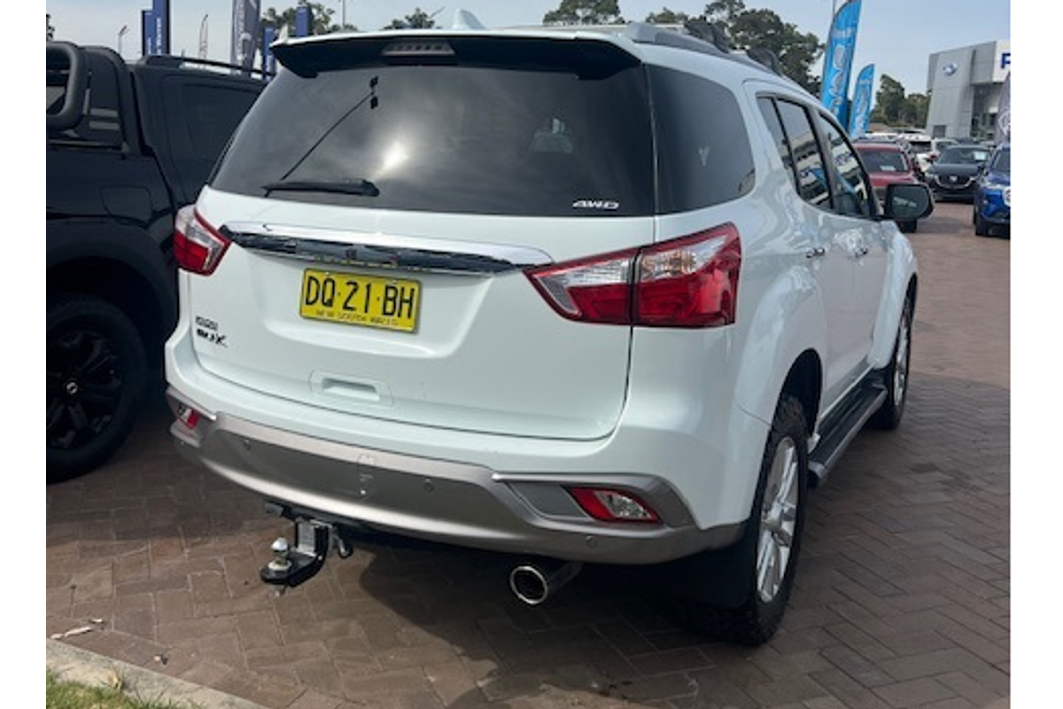 2018 Isuzu MU-X LS-T