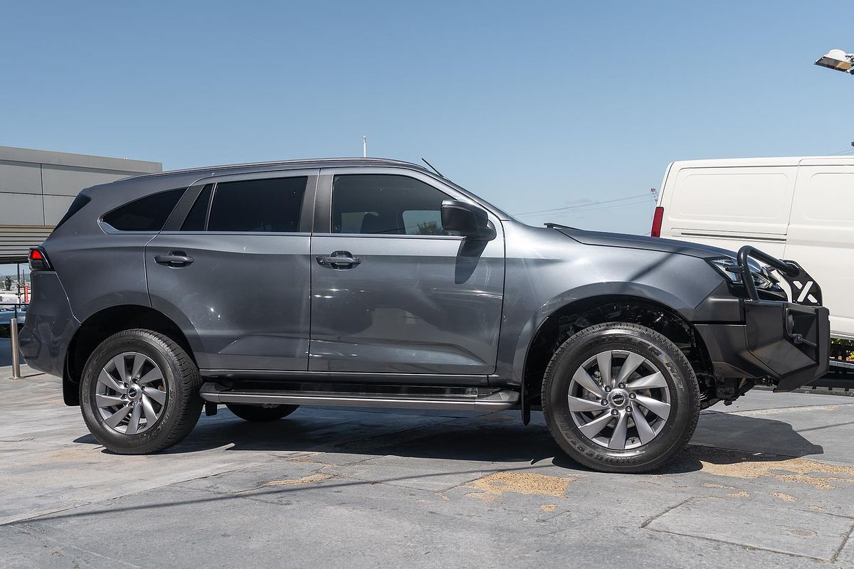 2023 Isuzu MU-X LS-U