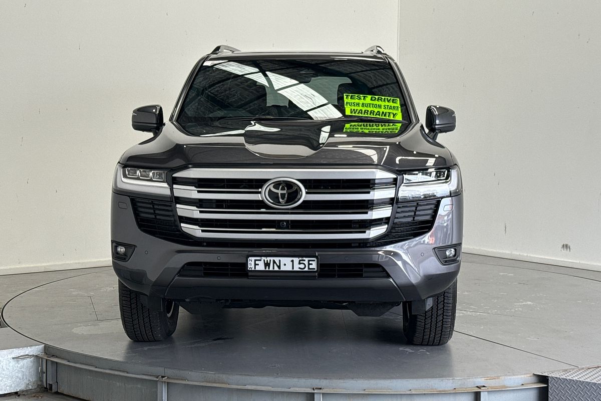 2025 Toyota Landcruiser LC300 VX (4x4) FJA300R