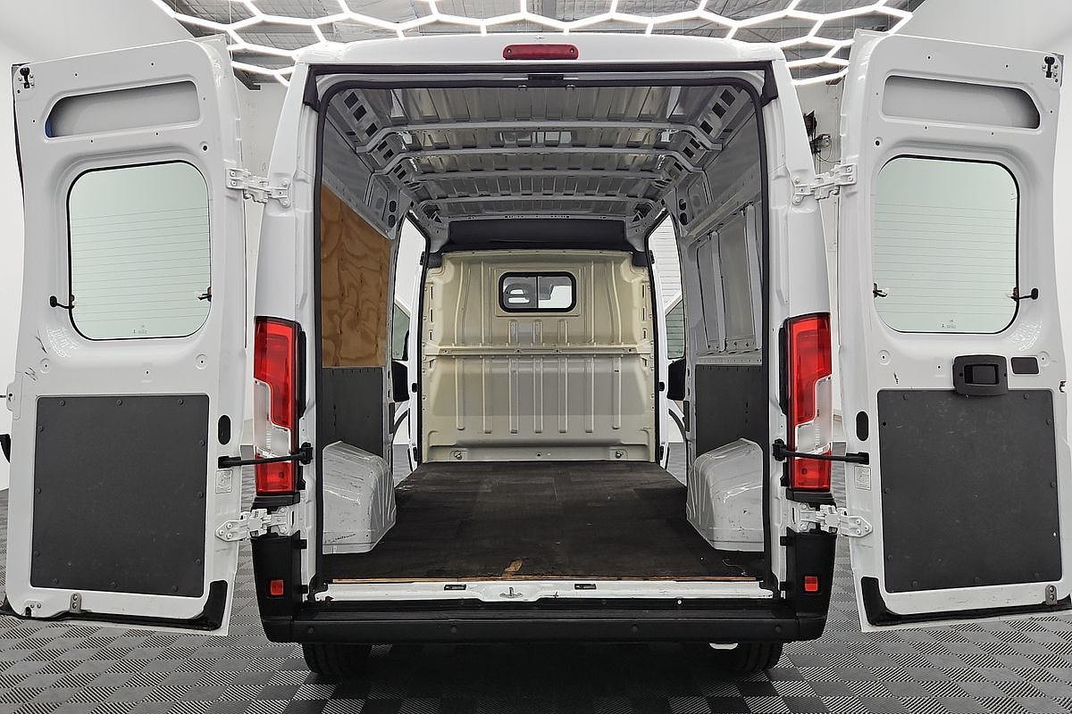 2019 Fiat Ducato Series 6 LWB Mid Roof