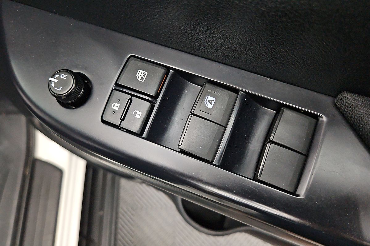 2022 Toyota Hilux SR GUN126R 4X4