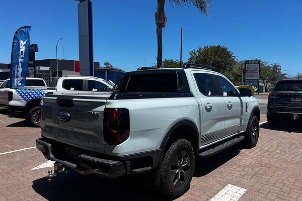 2025 Ford Ranger PHEV Stormtrak 4X4 2.3L thumb-4