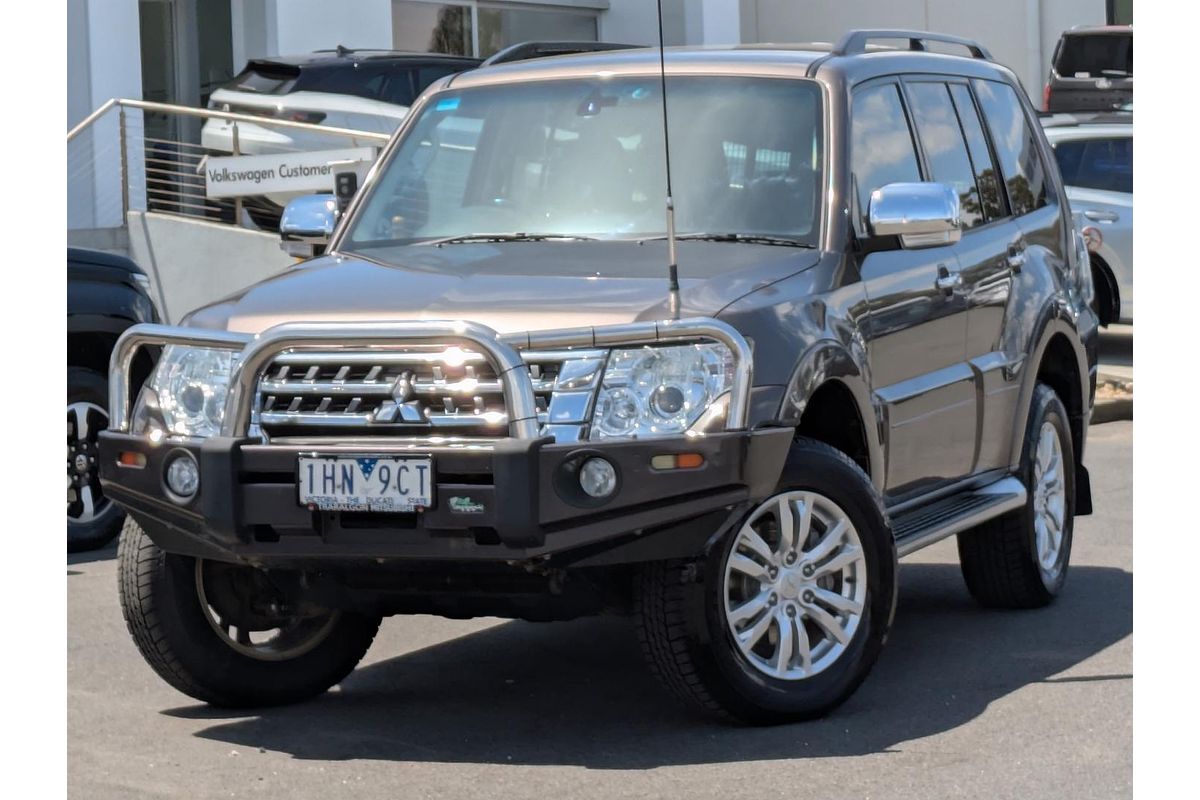 2016 Mitsubishi Pajero GLS NX
