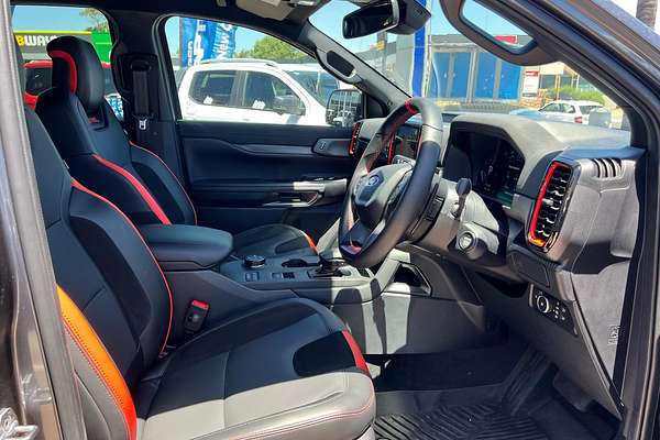 2025 Ford Ranger Raptor 4X4 3.0L thumb-7