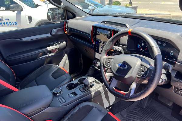 2025 Ford Ranger Raptor 4X4 3.0L thumb-8