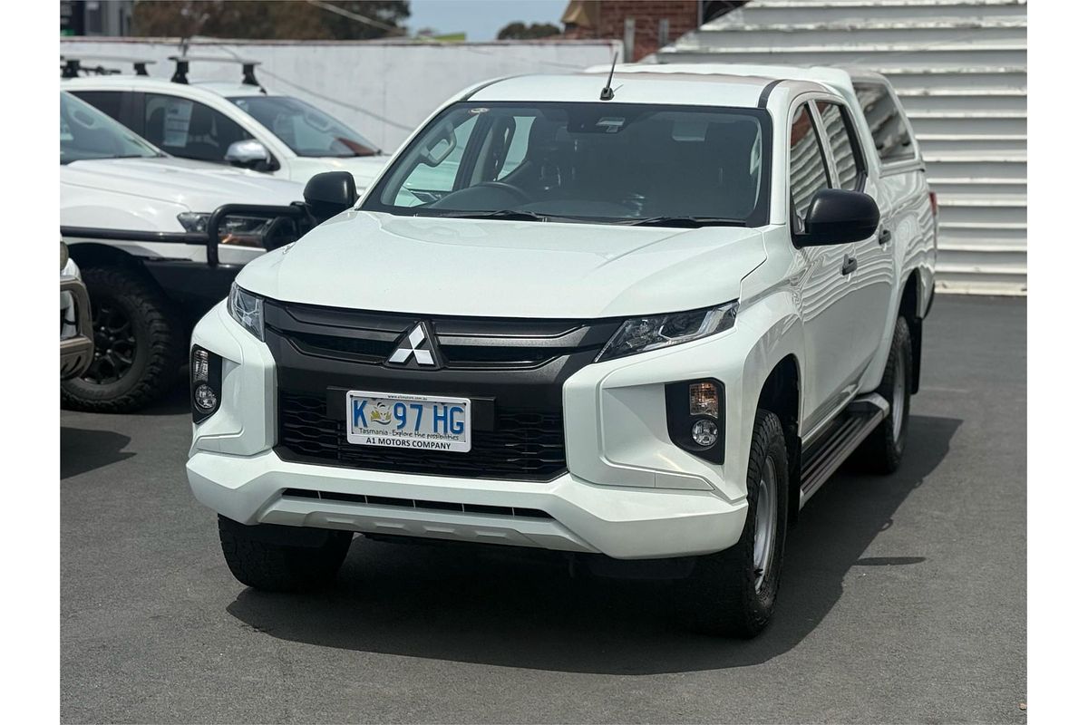 2021 Mitsubishi Triton GLX MR 4X4