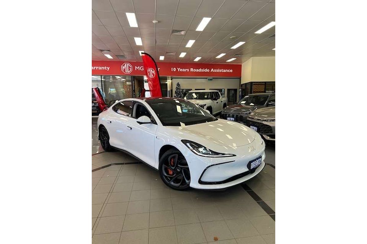 2025 MG IM5 Performance P12L