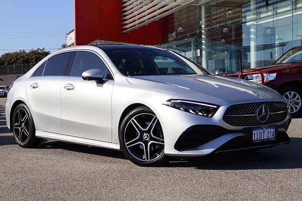 2024 Mercedes-Benz A-Class A200 V177