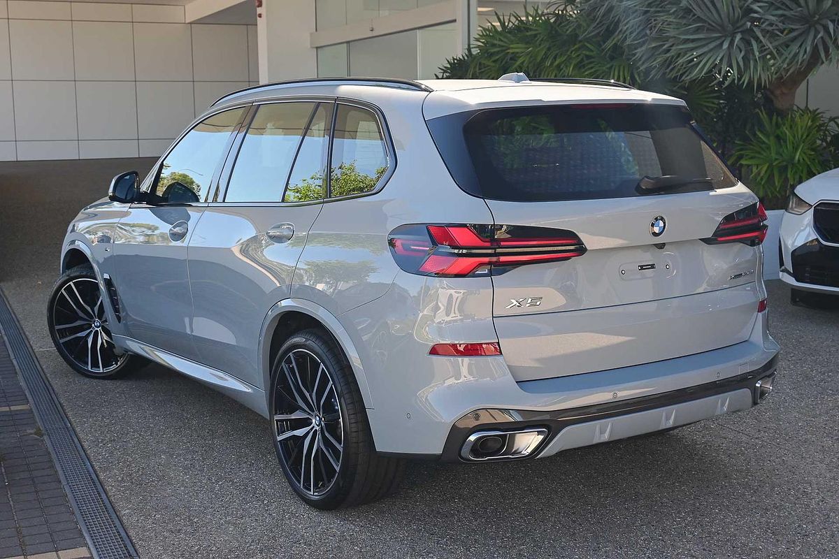 2025 BMW X5 xDrive30d M Sport G05 LCI