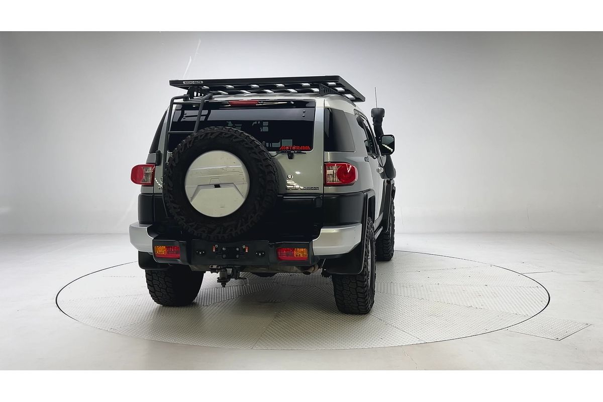 2012 Toyota FJ Cruiser GSJ15R