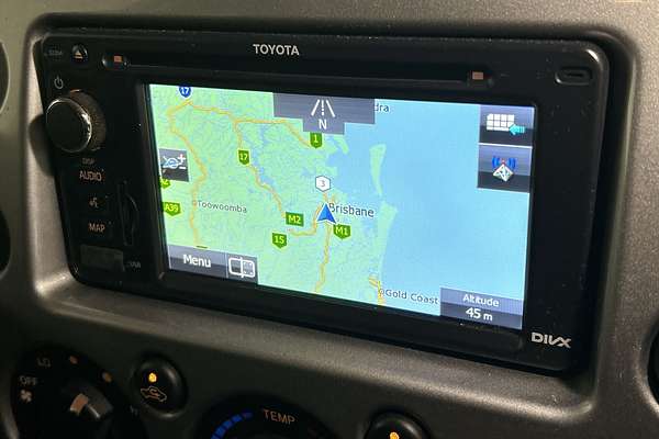 2012 Toyota FJ Cruiser GSJ15R thumb-14