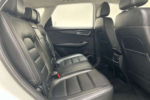 2022 MG HS Vibe SAS23 thumb-11