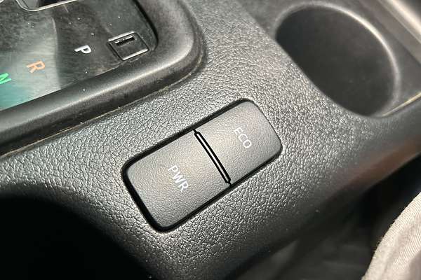 2022 Toyota Hilux SR GUN126R 4X4 thumb-16