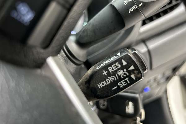 2022 Toyota Hilux SR GUN126R 4X4 thumb-17