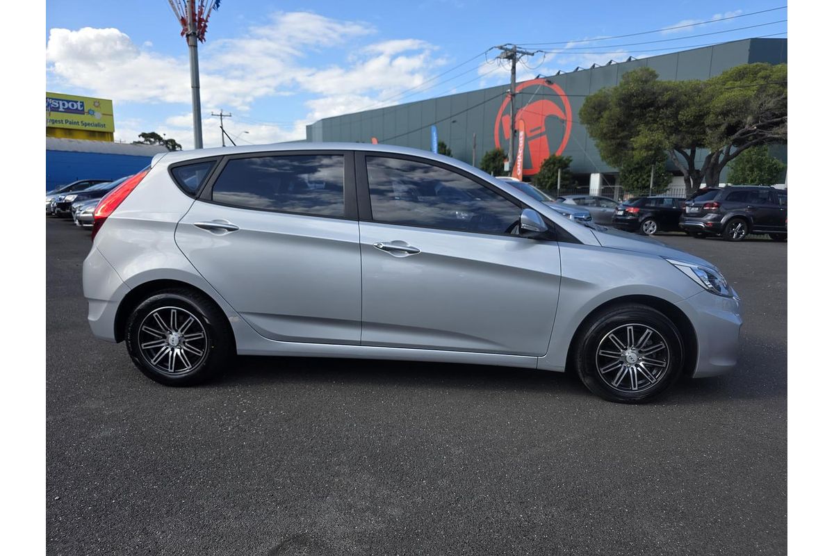 2016 Hyundai Accent Active RB4