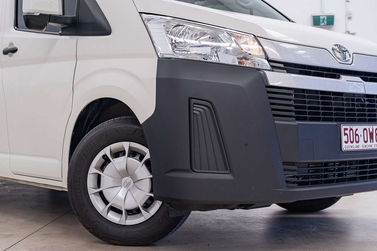 2023 Toyota Hiace Commuter GDH322R ELWB High Roof