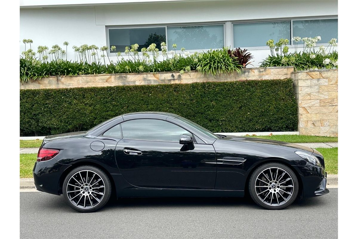 2018 Mercedes-Benz SLC-Class 300 172 MY18