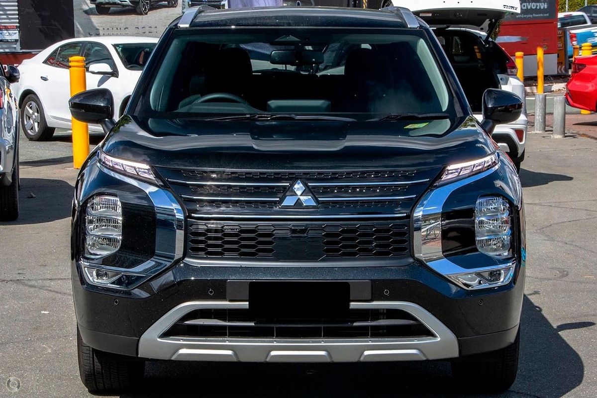 2025 Mitsubishi Outlander LS ZM