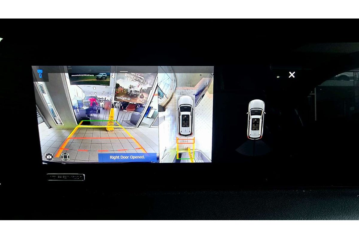 XUV700 AX7 L PET AT 7 SEATER BLK