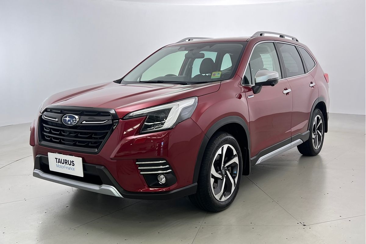 2022 Subaru Forester Hybrid S S5