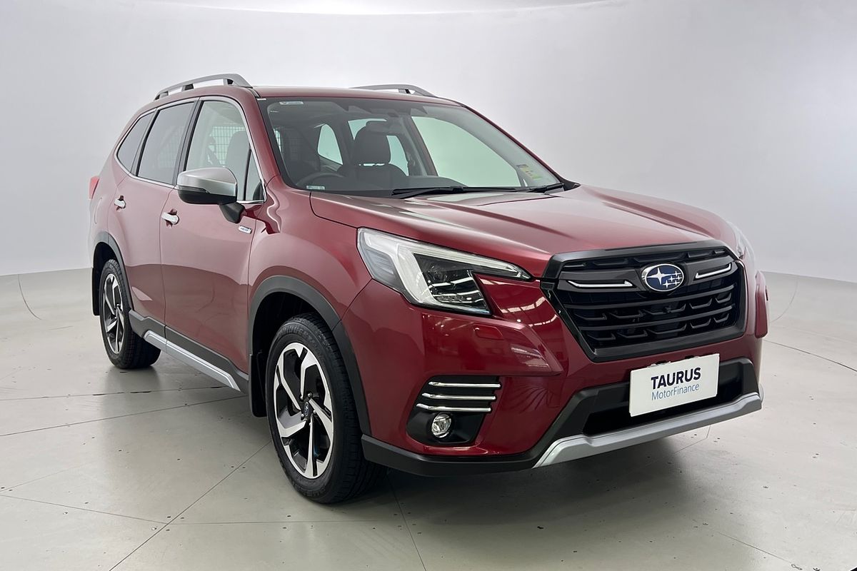 2022 Subaru Forester Hybrid S S5