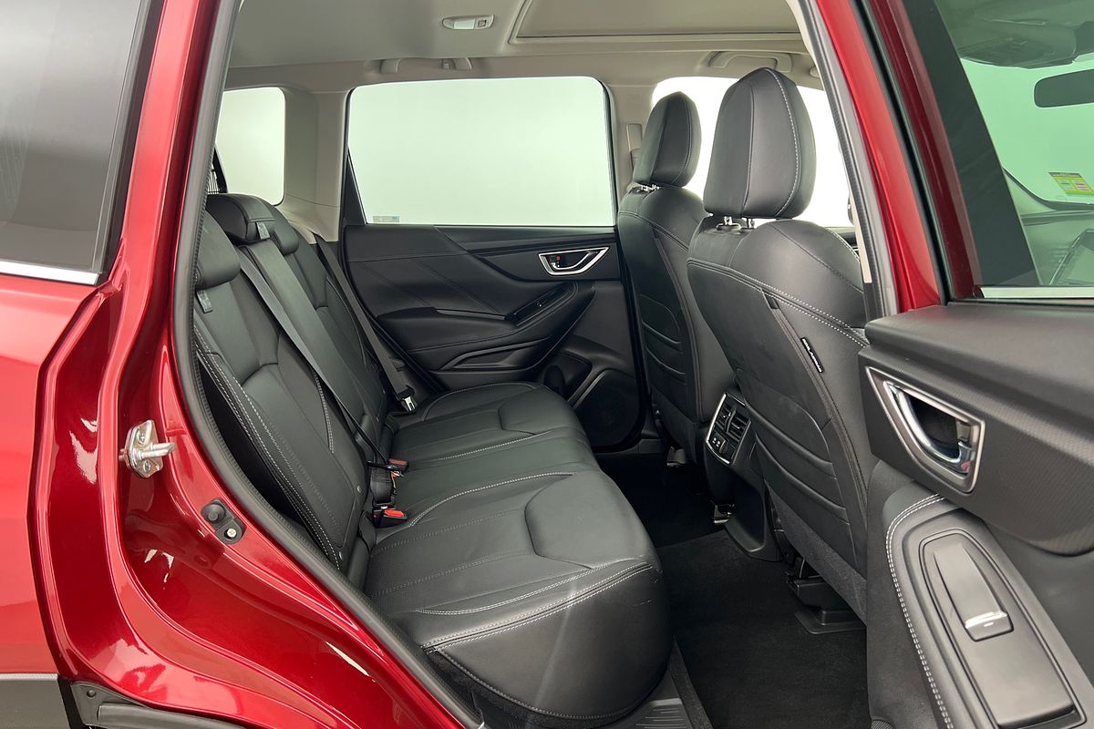 2022 Subaru Forester Hybrid S S5