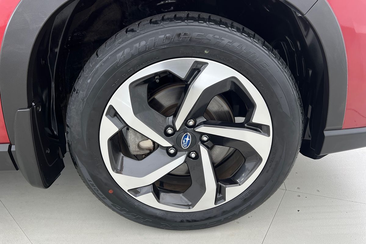 2022 Subaru Forester Hybrid S S5