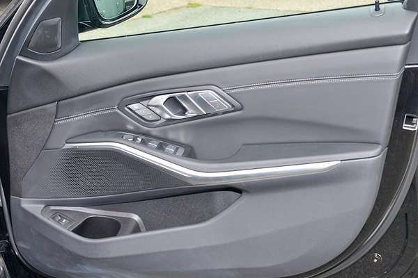 2021 BMW 3 Series 320i M Sport G20 thumb-15