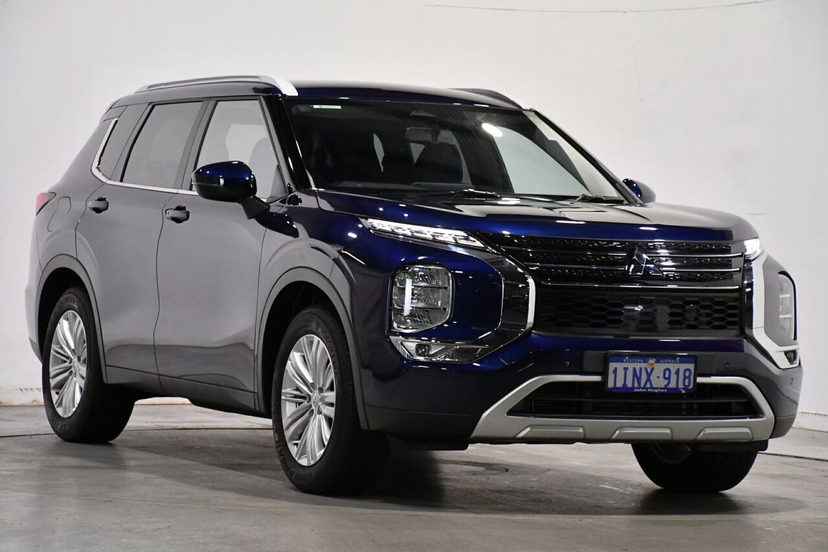 2025 Mitsubishi Outlander LS ZM