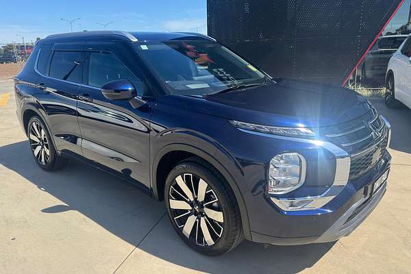 2025 Mitsubishi Outlander Exceed ZM