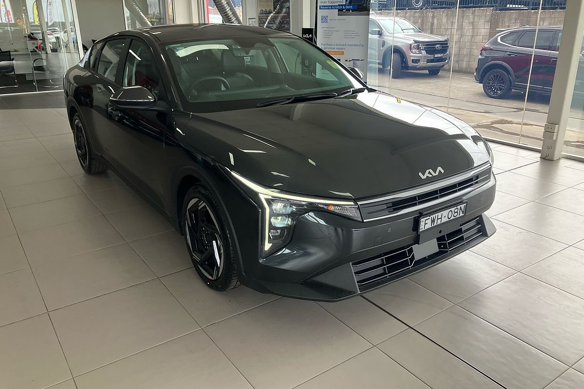 2025 Kia K4 Sport+ CL4m