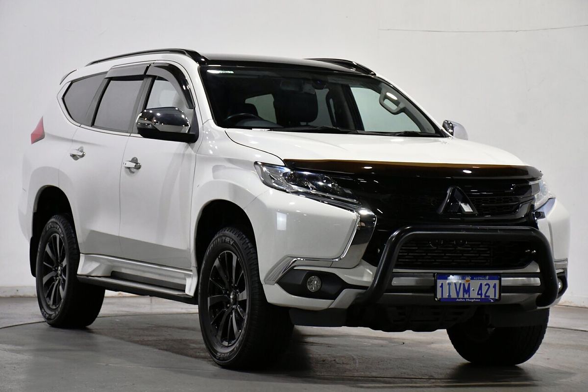 2019 Mitsubishi Pajero Sport Black Edition QE
