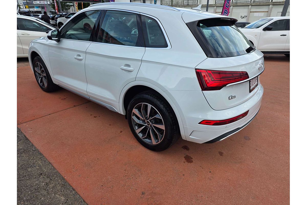 2022 Audi Q5 40 TDI FY