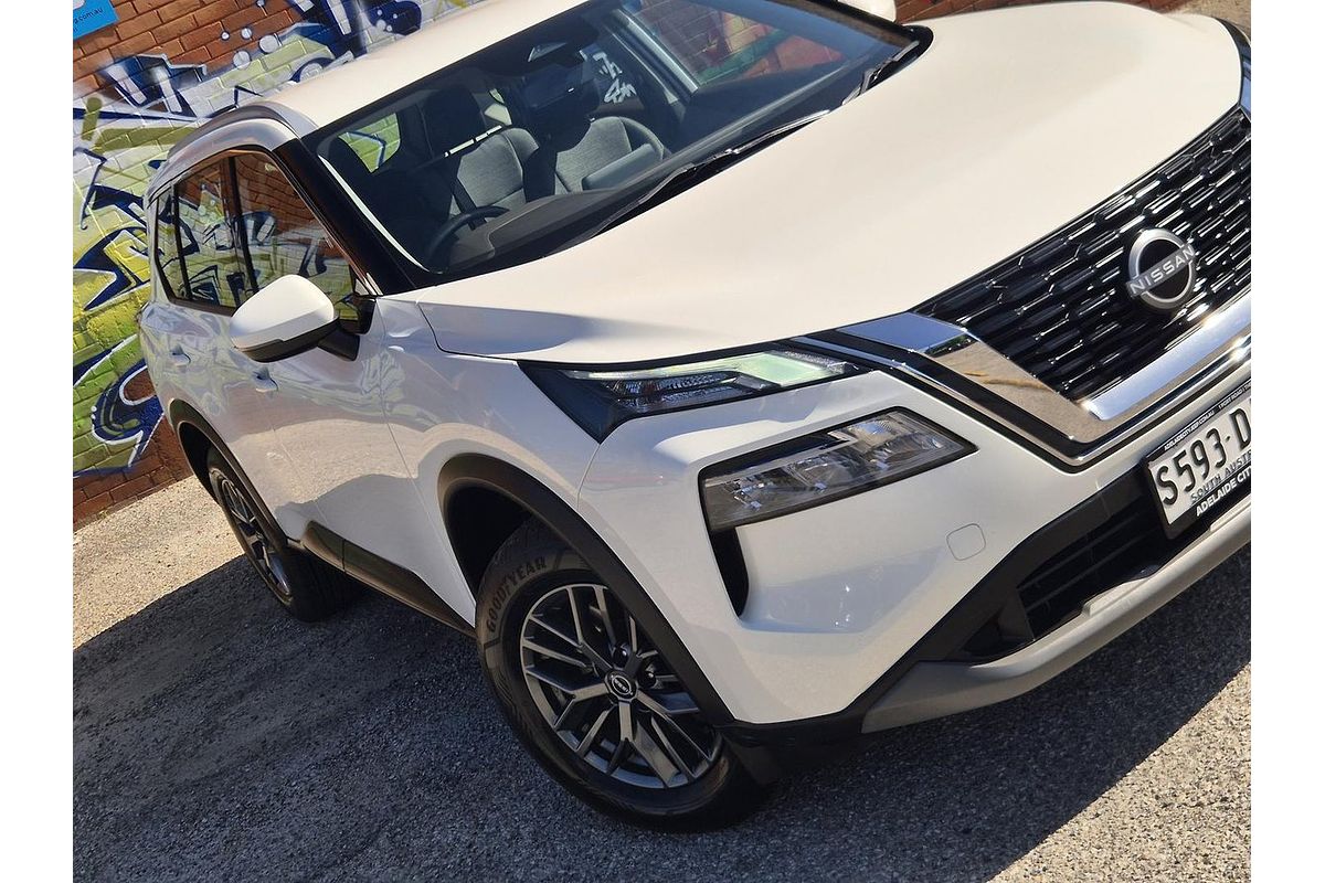 2023 Nissan X-TRAIL ST T33