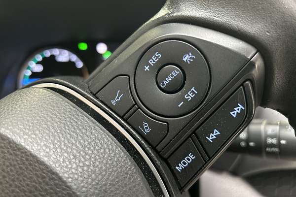 2021 Toyota RAV4 GX AXAH52R thumb-17