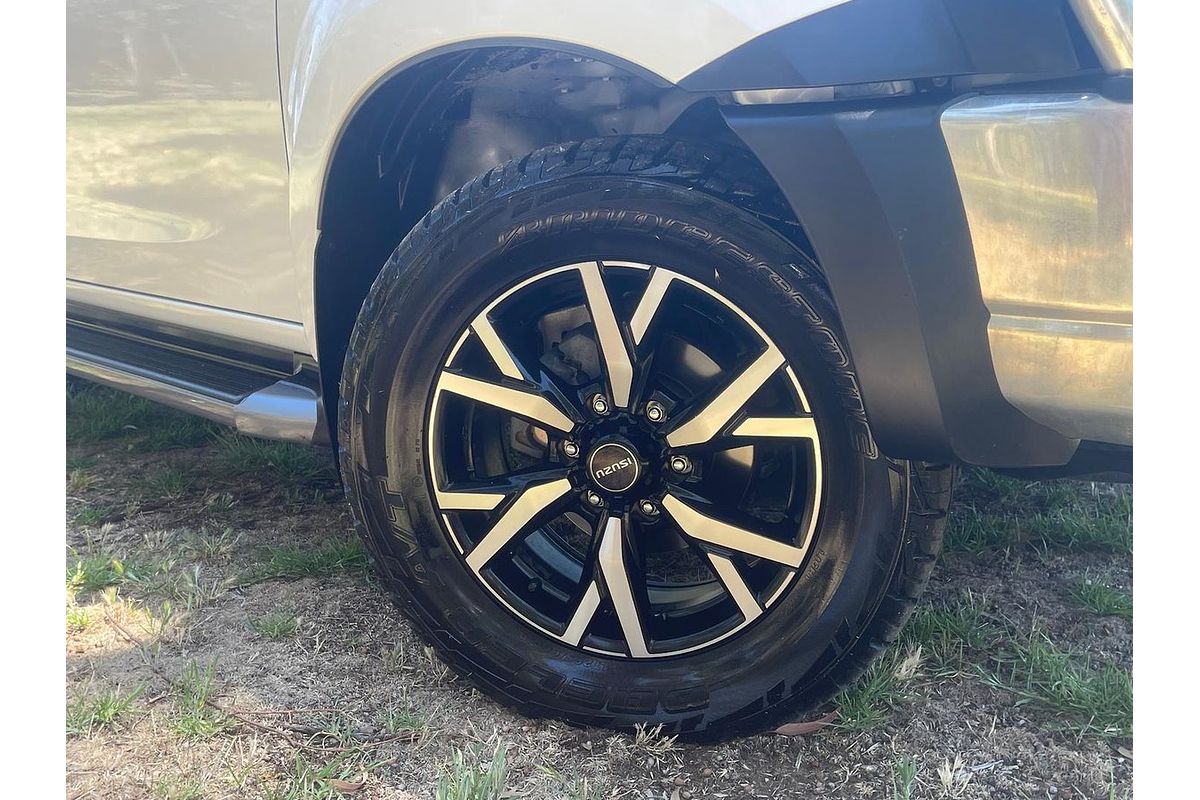 2019 Isuzu MU-X LS-T