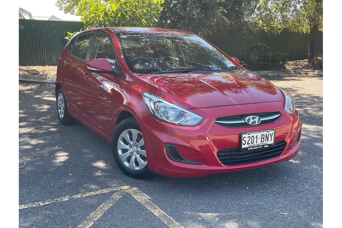 2016 Hyundai Accent Active RB4