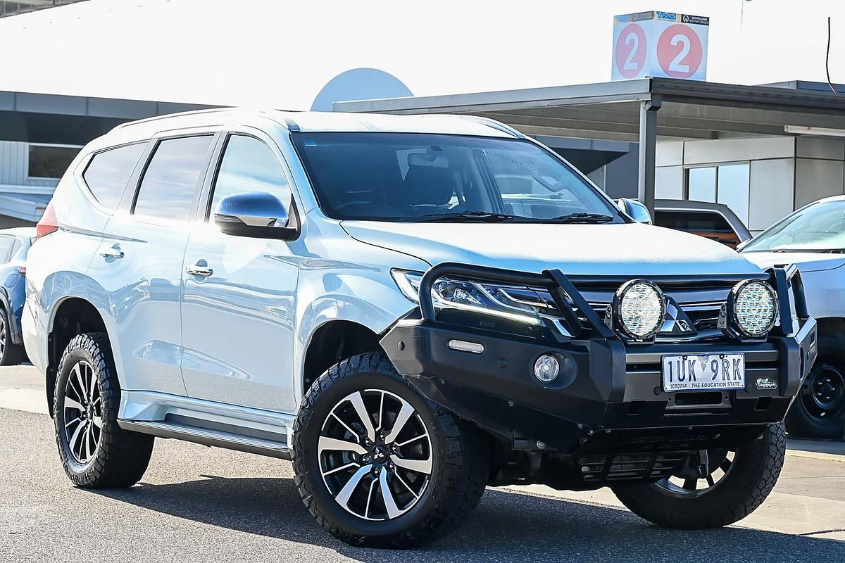 2016 Mitsubishi Pajero Sport GLX QE