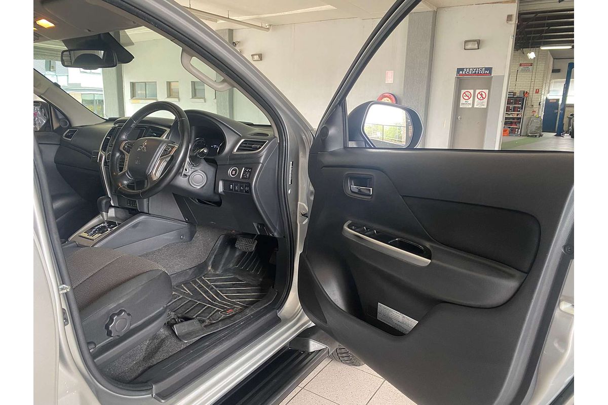 TRITON MR MY23 GLS (4x4) 2.4L DT4 TURBO DIESEL DIR INJ 6 SP AUTOMATIC DOUBLE CAB P/UP 