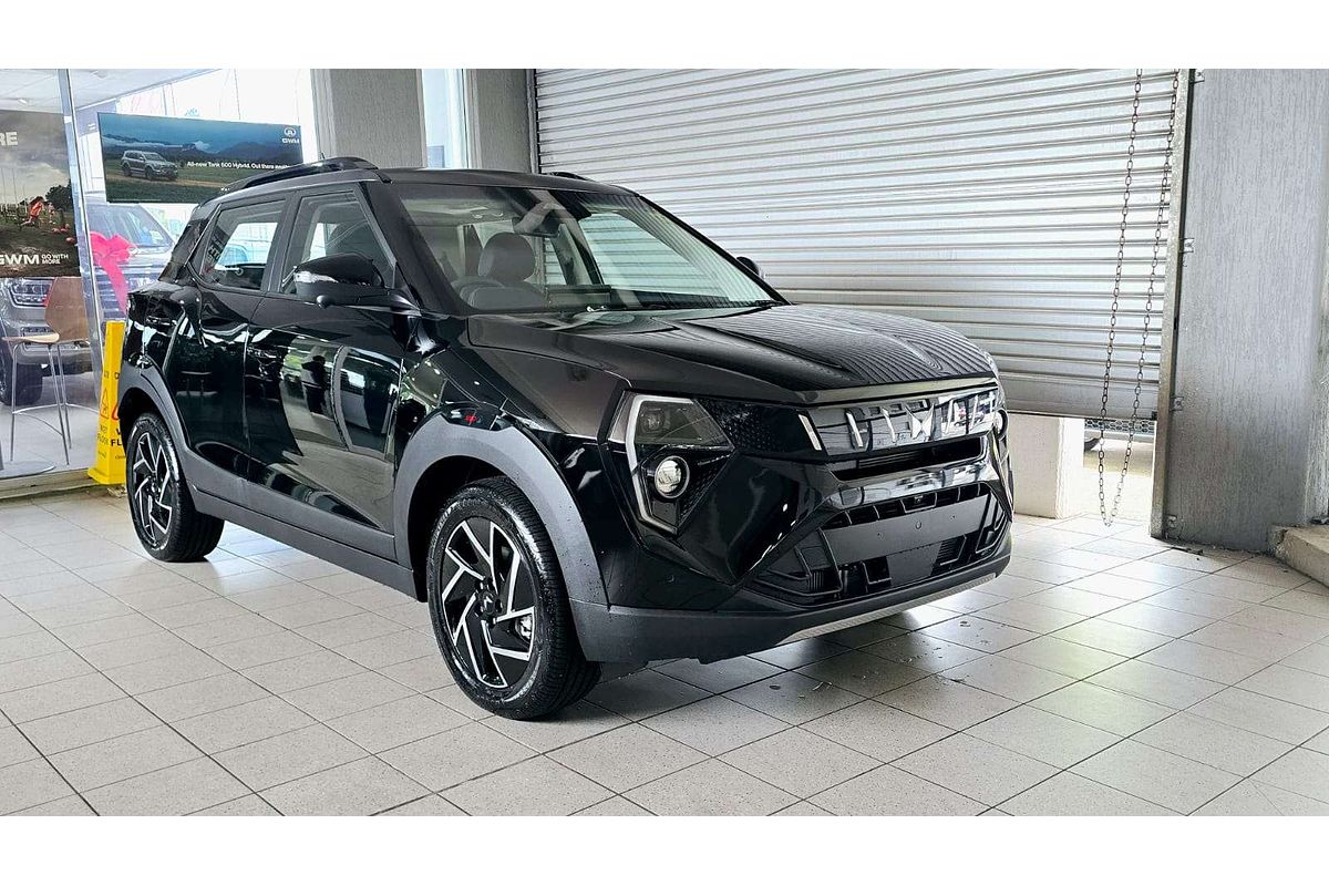 2025 Mahindra XUV3X0